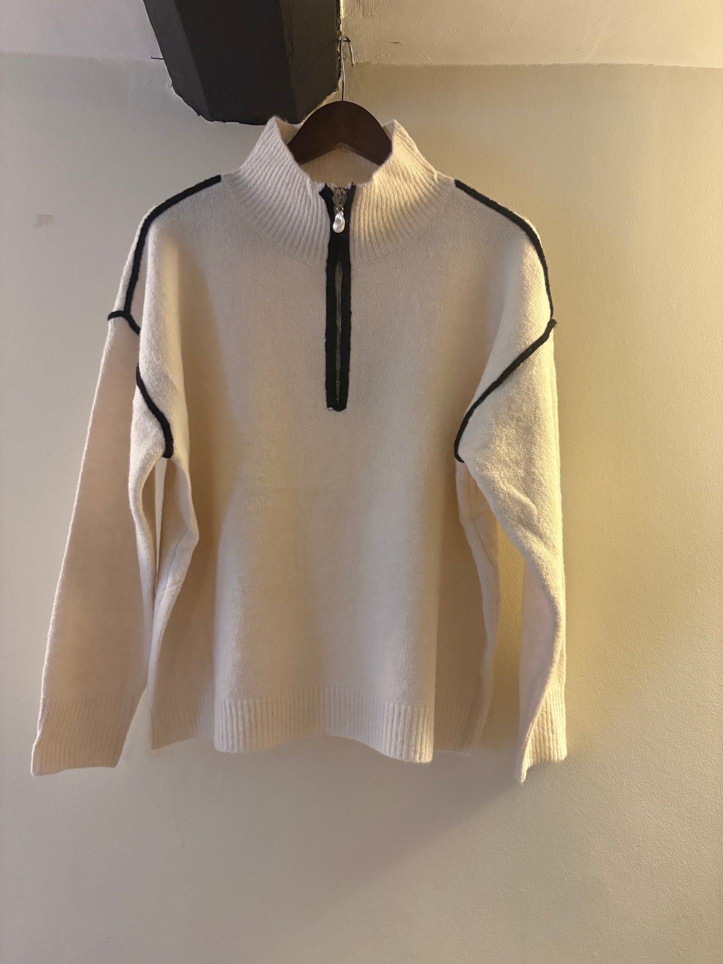 Pearl Zip Neck knit